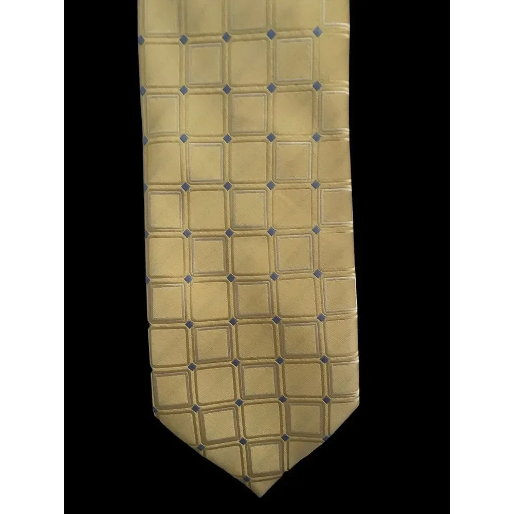 DONALD J TRUMP NECKTIE SIGNATURE COLLECTION Gold Geometric Squares‎